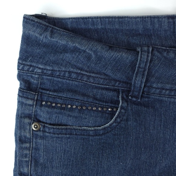 Hip Jeans USA Demin Booty Shorts Size 9 Embroidered Y2K Fashion Bling Stretch - Picture 6 of 11